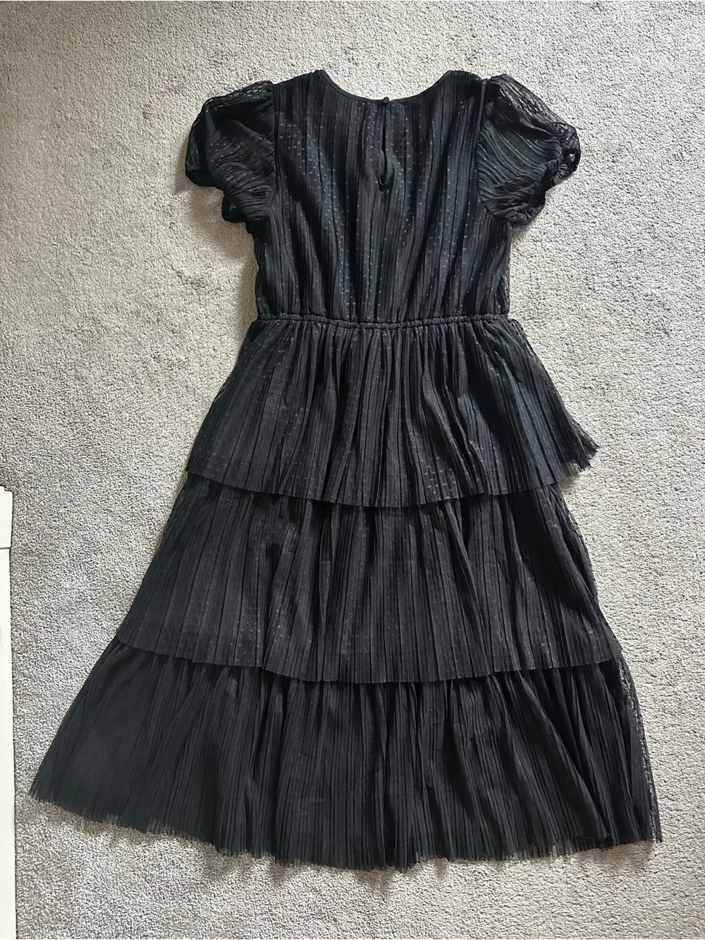J.Crew Pleated Flock-Dot Puff-Sleeve Dress Size 8 Black Tiered Midi Dress Tulle